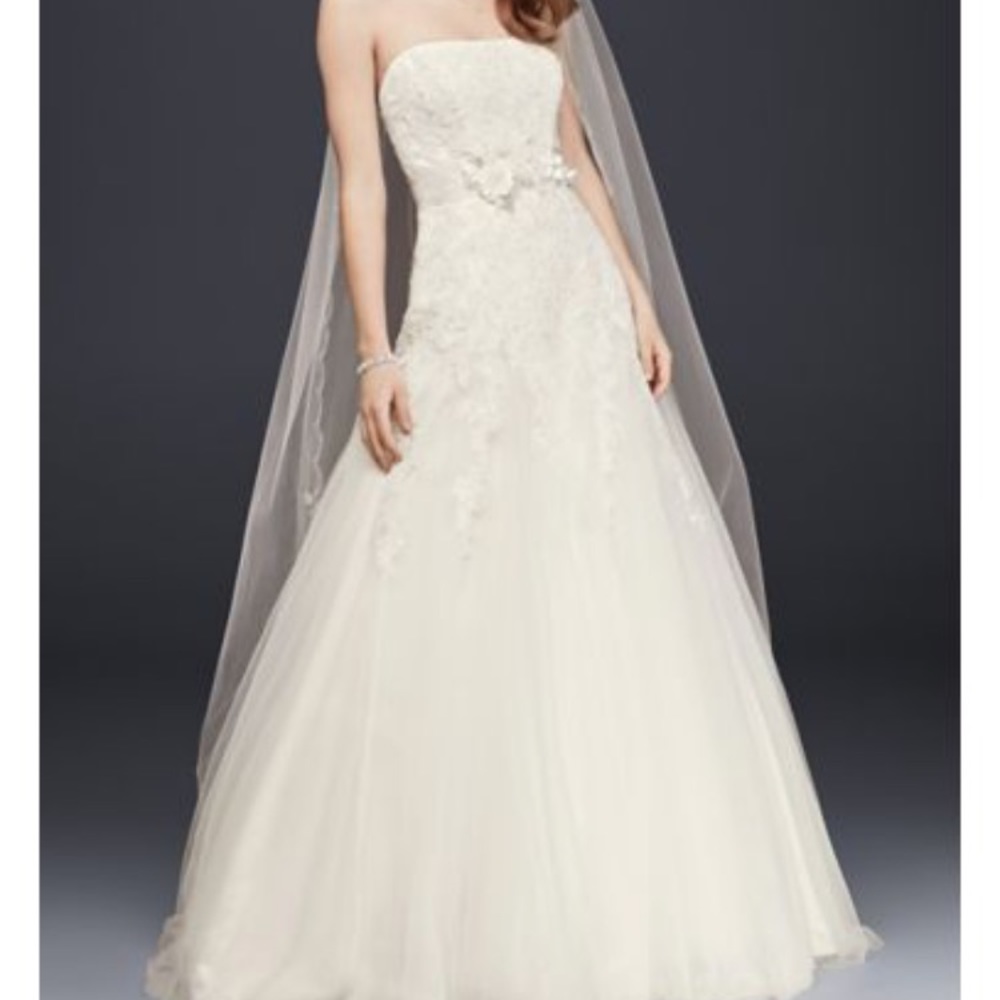 Strapless tulle beaded wedding dress